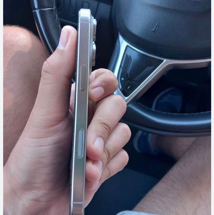 Iphone 15 Pro  512GB  Azul Titânio  c/ Novo  -  * eSIM *