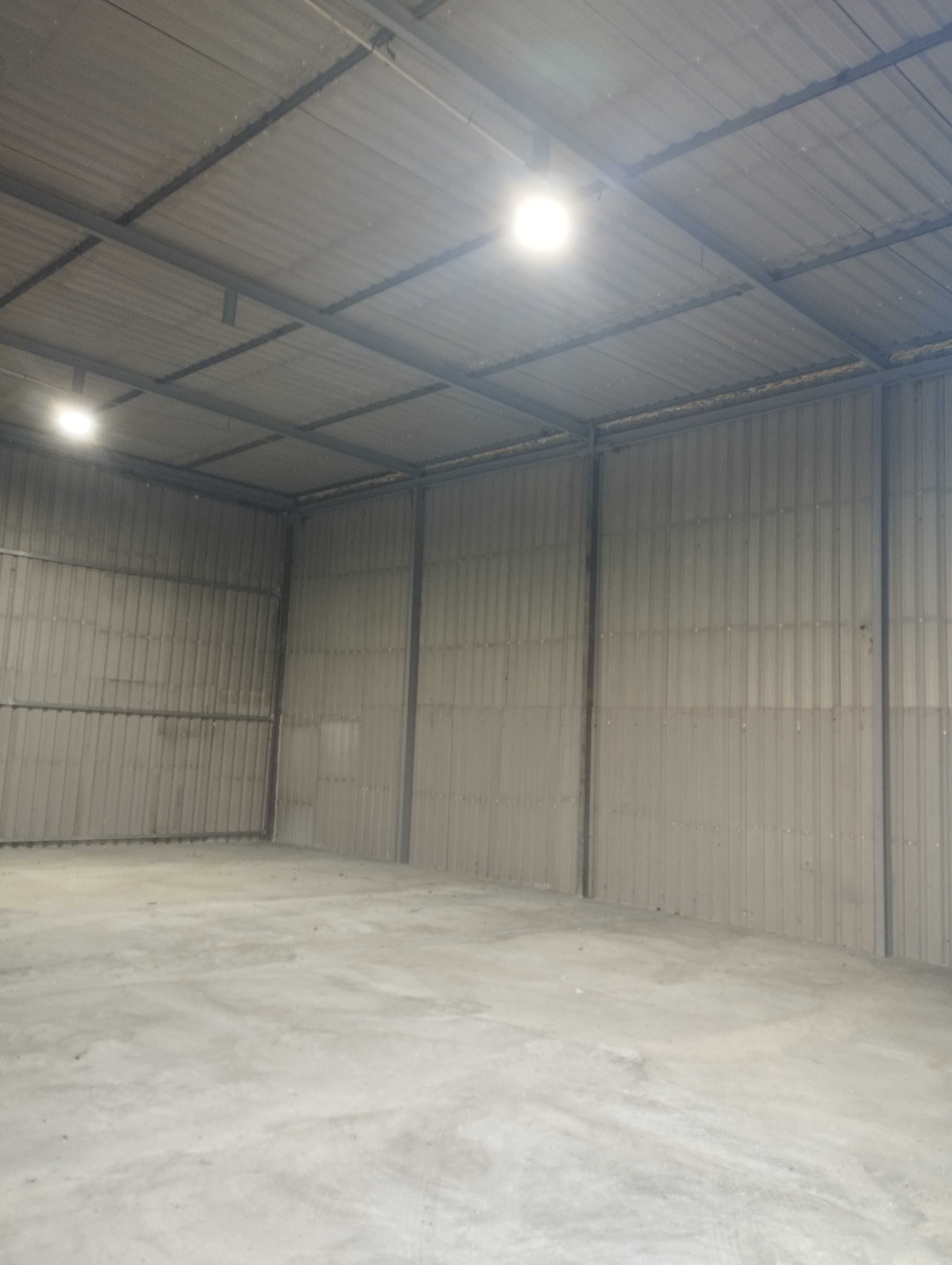 Arrenda se Armazém 145m2 / Samora Correia