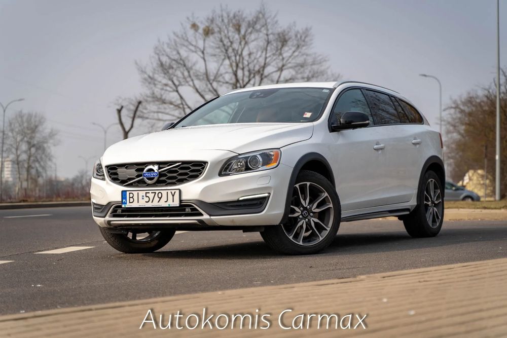 Volvo V60 Cross Country 2.5T5 AWD 254KM