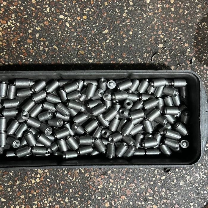 Токарні роботи з металу