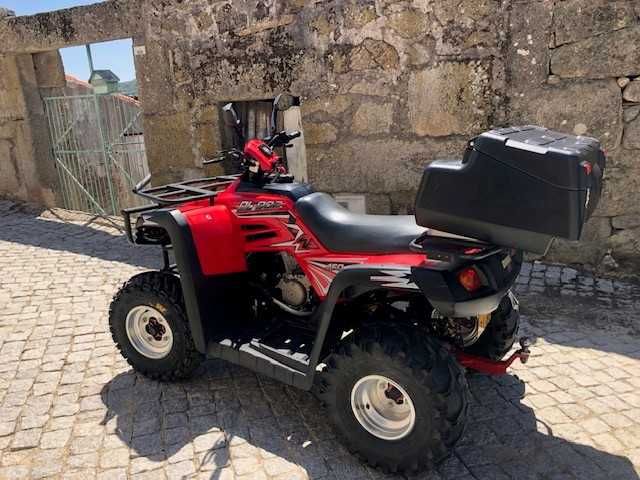Moto4 DINLI DL-902-450cc  com extra Box para 2 capacetes e encosto