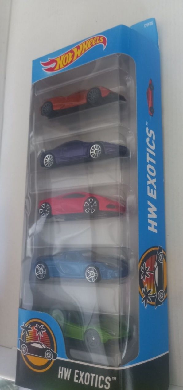 Pack de 5 hot wheels EXOTICS saiu no ano 2016