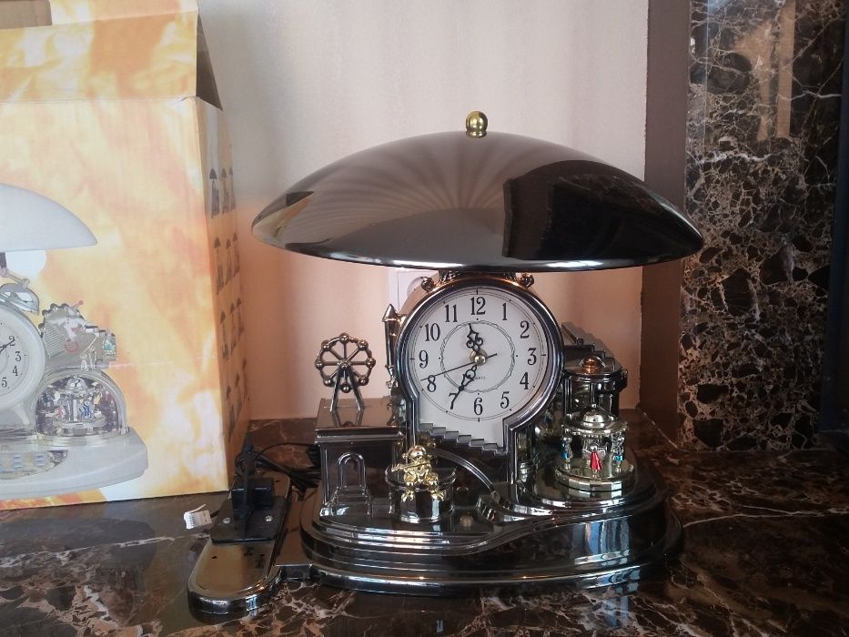 Часы - светильник под старину