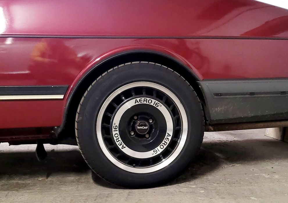 Felgi aero 16 z nowymi oponami do saaba 900 vw golf