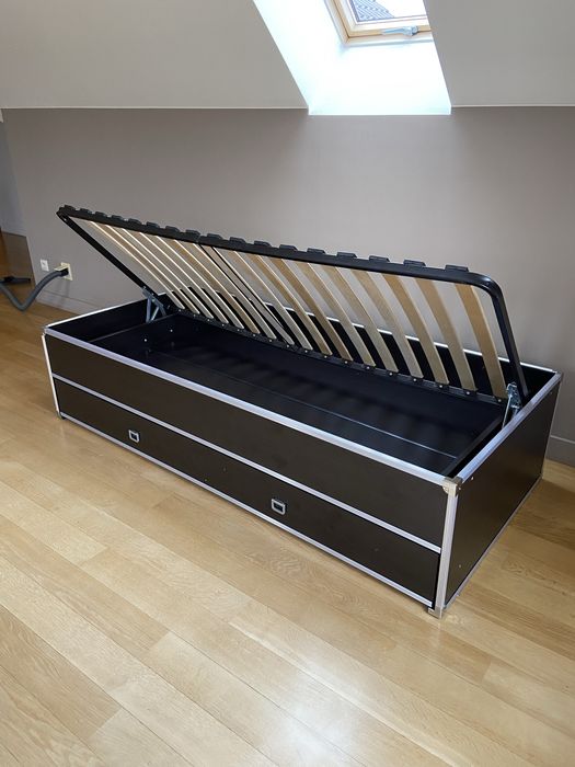 DJ metalik vox lozko