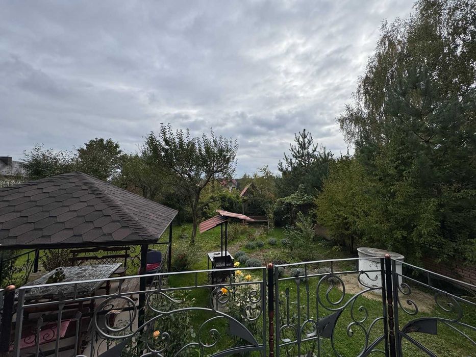 Затишний будинок 180 м² з каміном і садом у Басівці р-н Грант Резорту