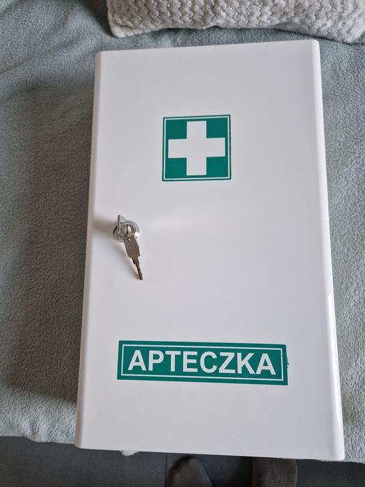 Apteczka biała metalowa