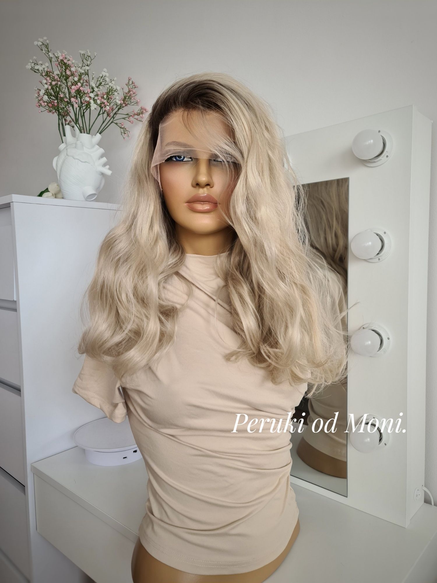 Peruka blond z odrostem