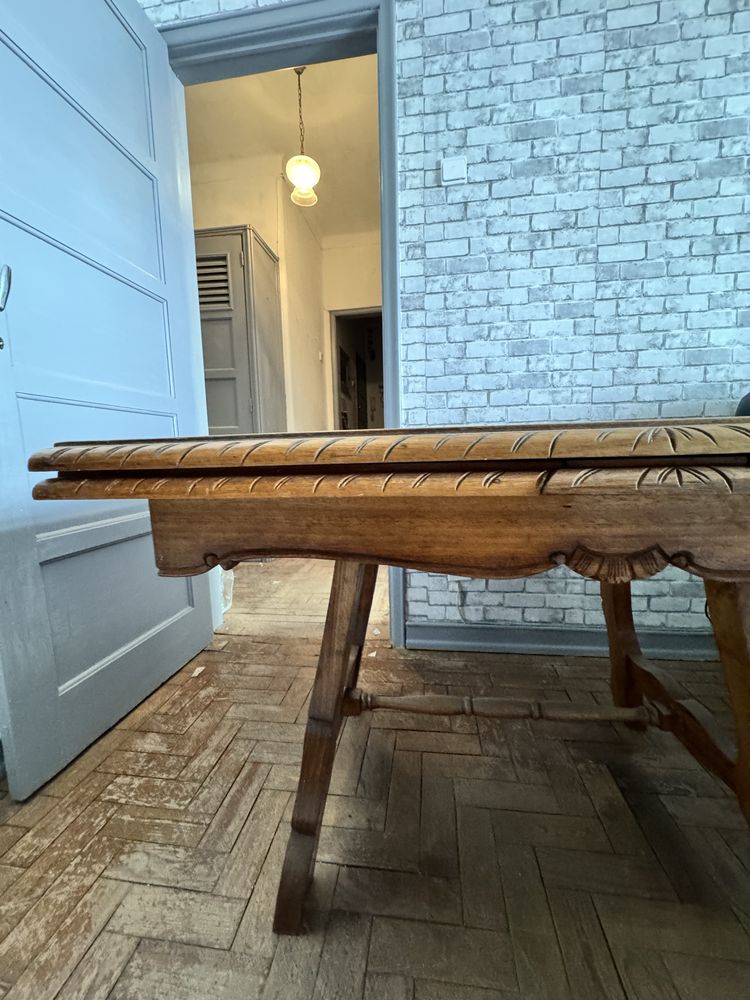Mesa de madeira quadrada extensivel
