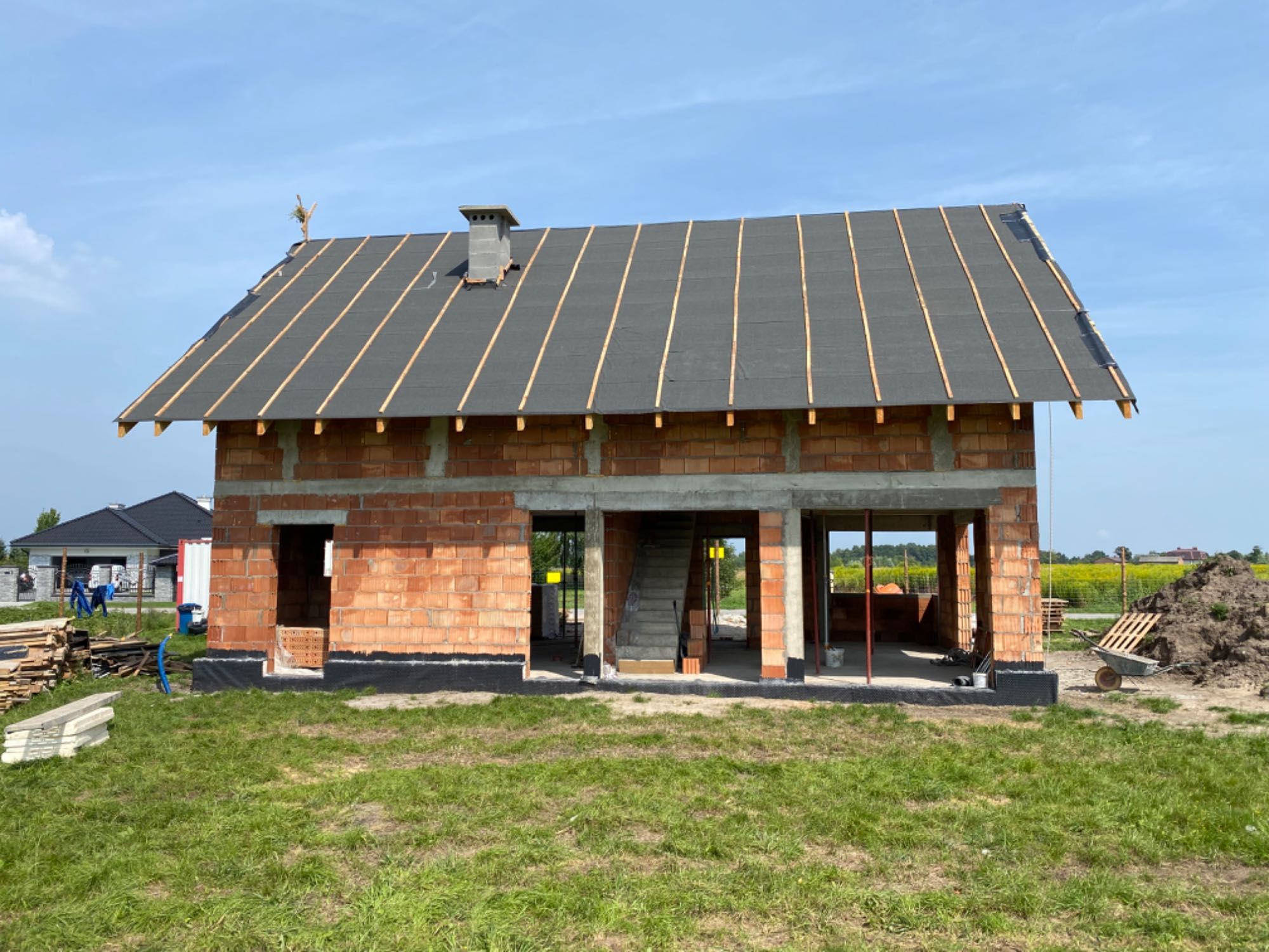 Dom murowany? Zbudujemy dla Ciebie stan surowy – wolne terminy!