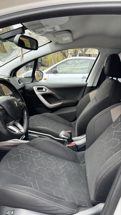 Автомобіль Pegeout 2008 2014 року