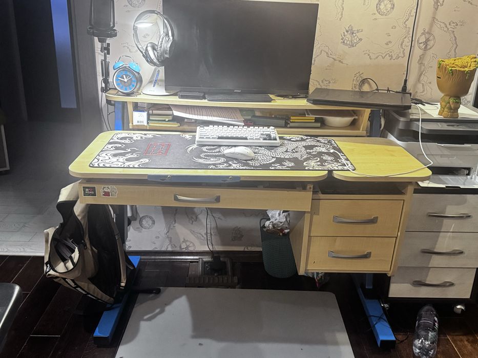 Ростуча парта для дітей