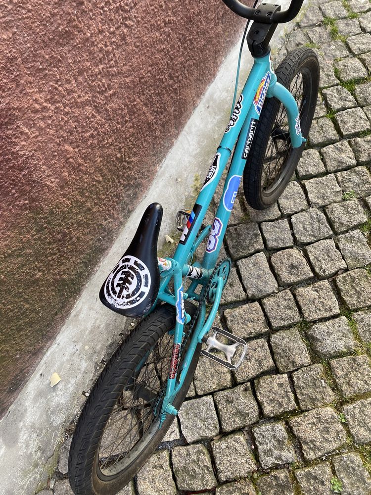 Bicicleta BMX Azul Ciano