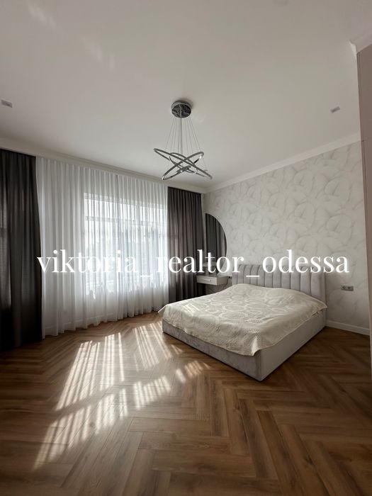 Частный дом на Фонтане с бассейном!ремонт,мебель и техника!Чубаевка!