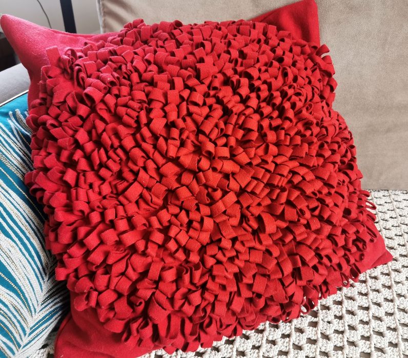 Wełniana poszewka na poduszkę 
Poszewka na poduszk