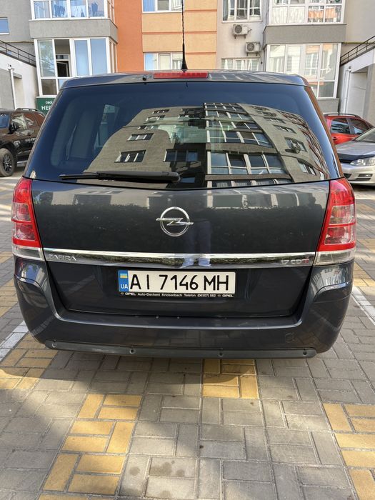 Продам Opel Zafira B