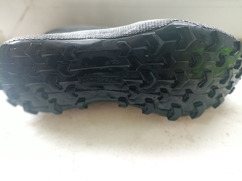 Бігові кроссовки Saucony Endorphin Trail