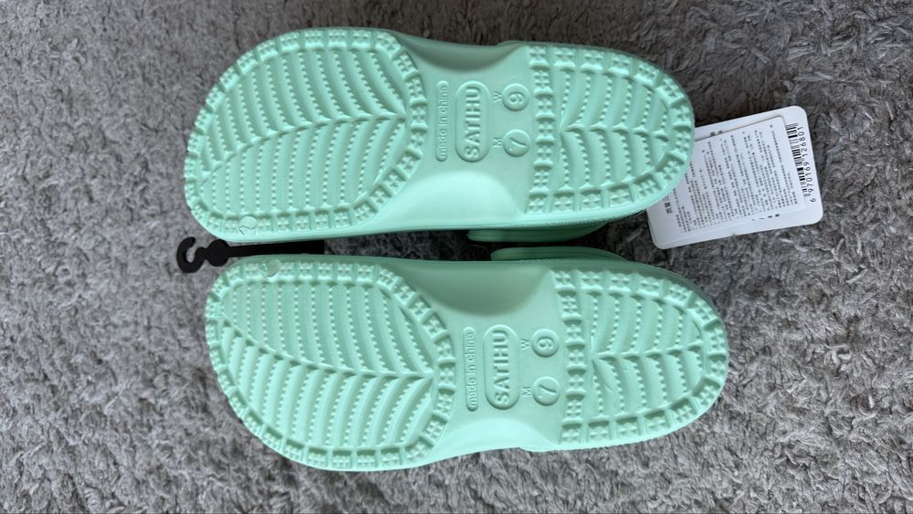 Шльопанці сабо crocs m7 w9 24 см