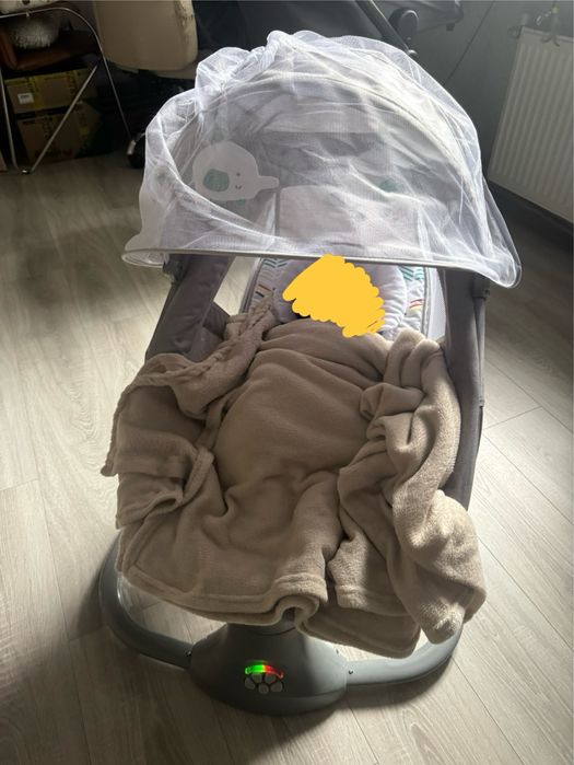 Заколисуючий центр-шезлонг mastela