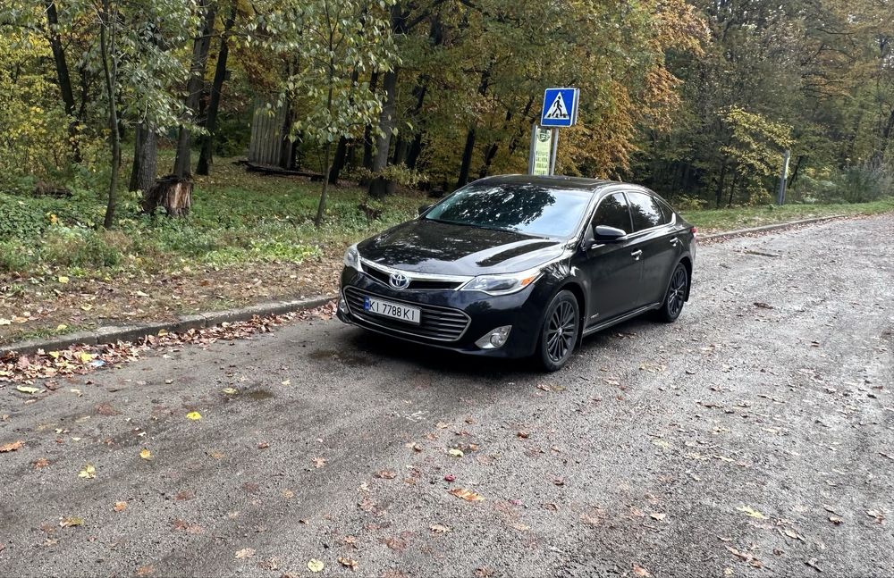 Toyota Avalon Hybrid Limited