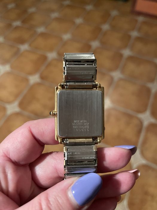 Zegarek Seiko kolor złoty