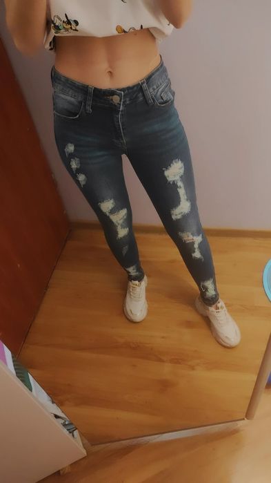 Spodnie jeans przetarcia