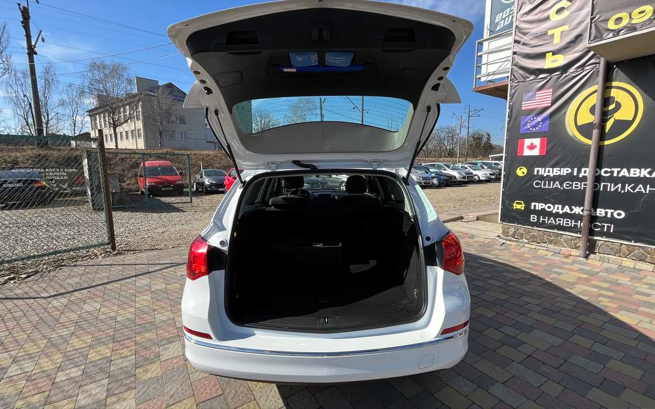Opel Astra Sports Tourer 2014