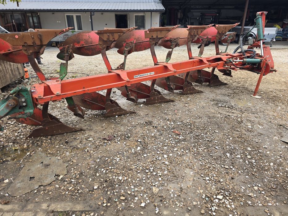 Plug Kverneland 5 vario sprowadzony