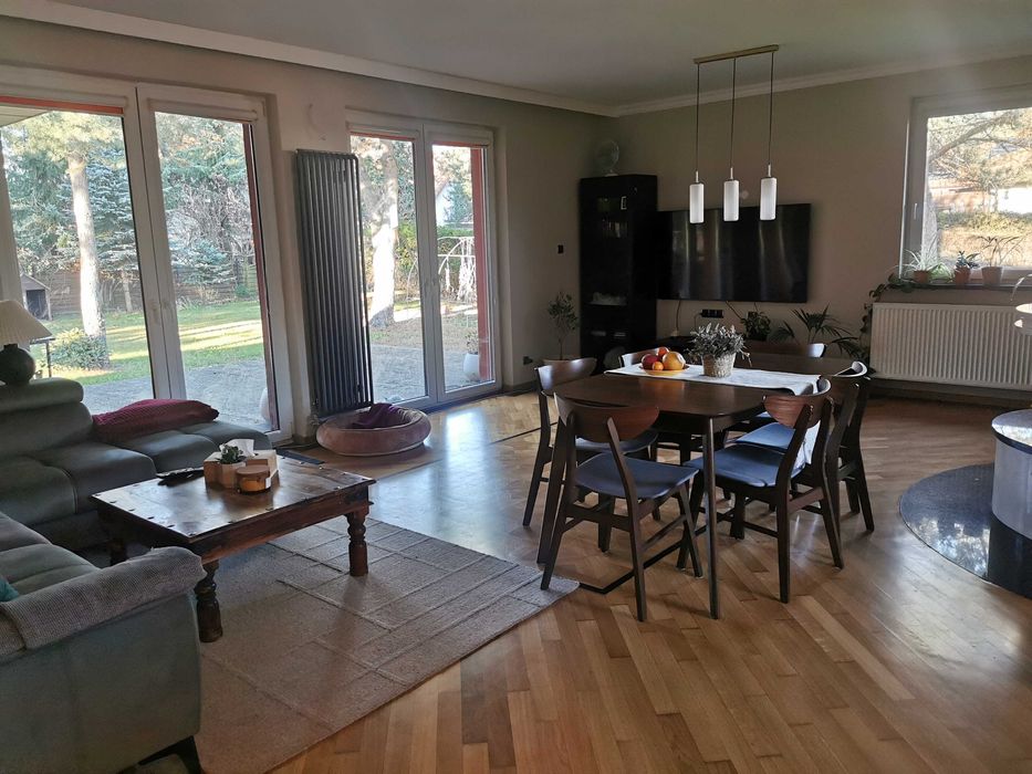 BEZPOŚREDNIO Dom jednorodzinny z dużym ogródkiem