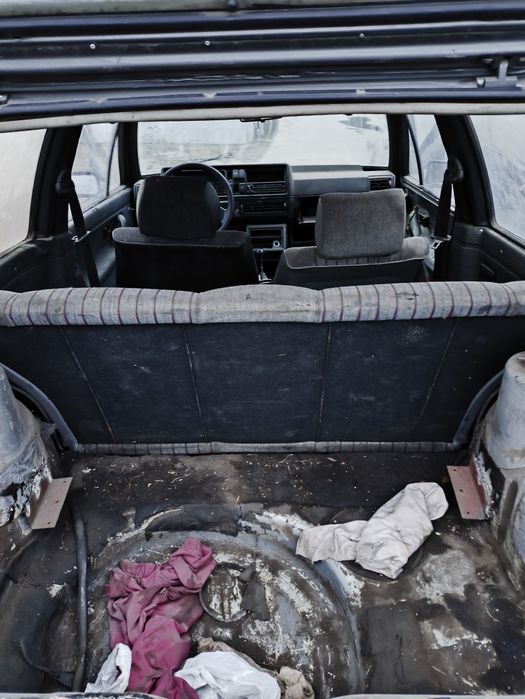 Продам гольф по запчастинам