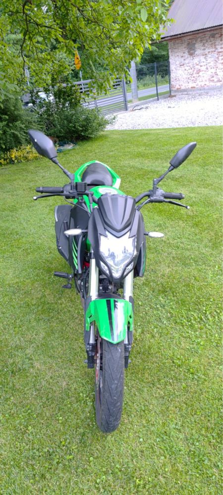 Motor junak 905