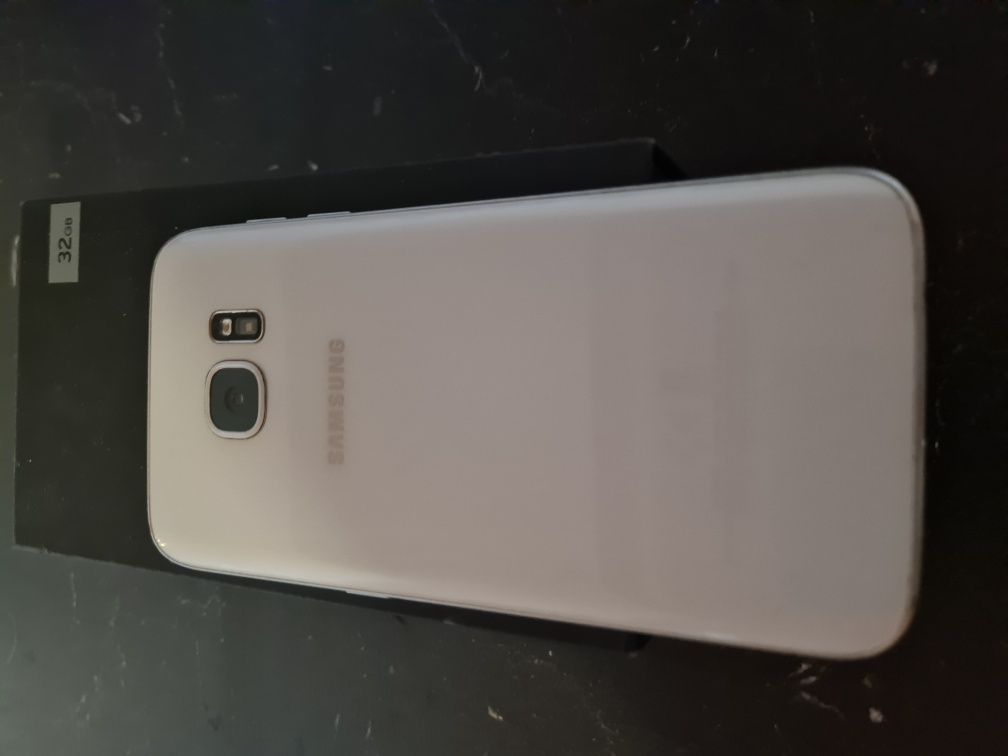 Samsung galaxy s7 biały