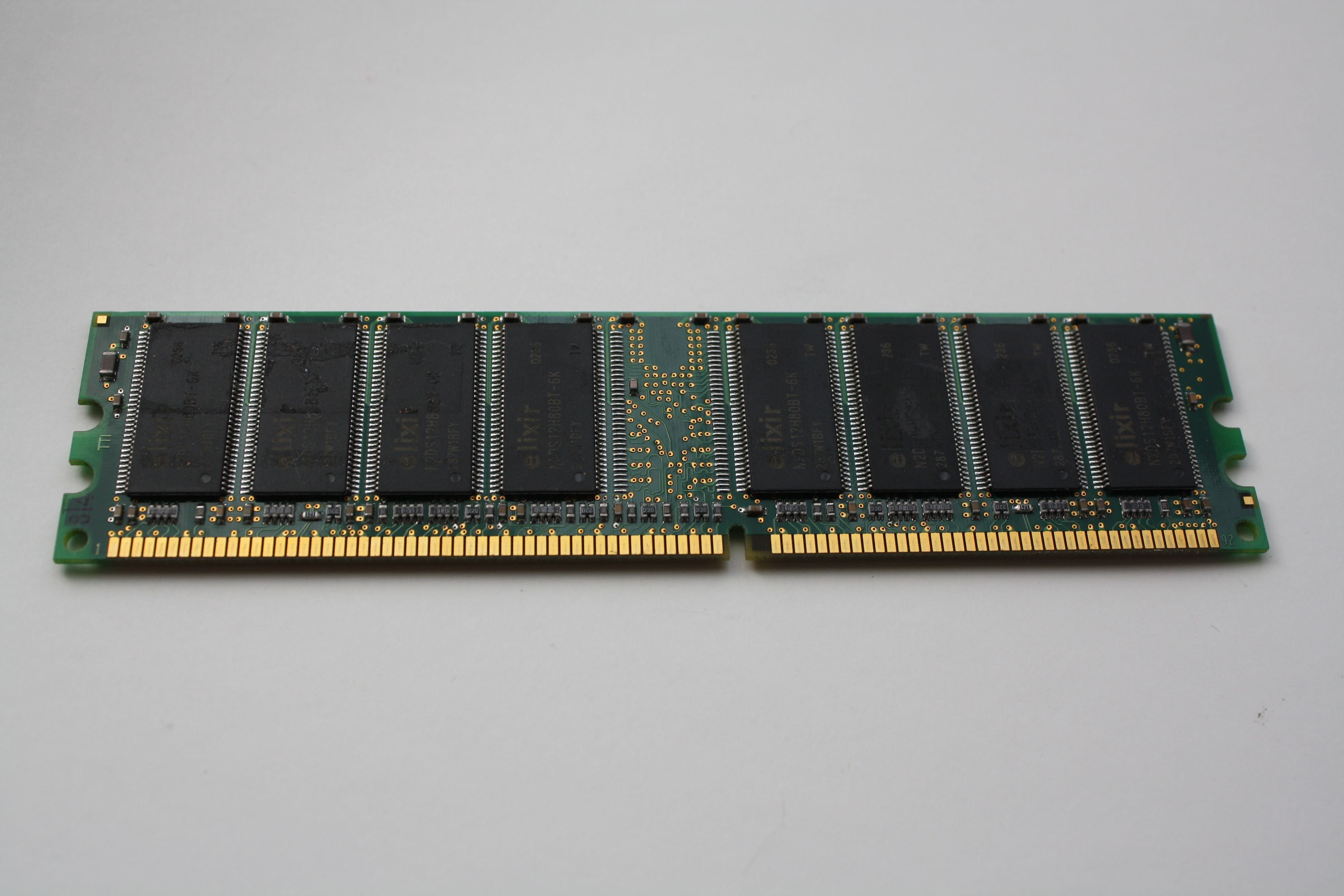 Memória RAM ELIXIR 256Mb DDR Pc333Mhz (N2DS12H80BT-6K)