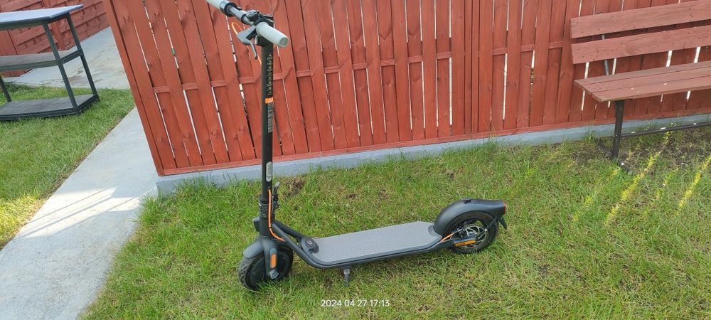 Hulajnoga Segway NINEBOT f30e
