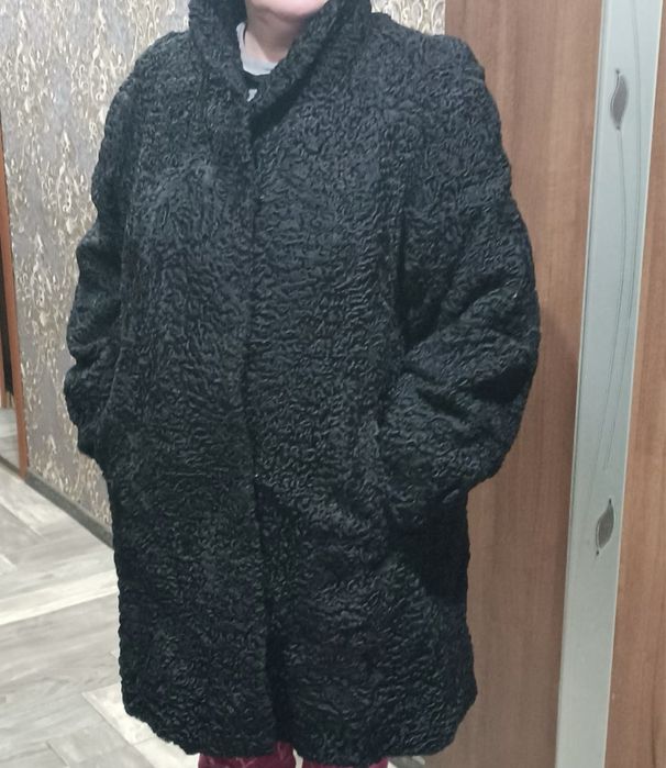 Шубка до колена каракуль натуральный