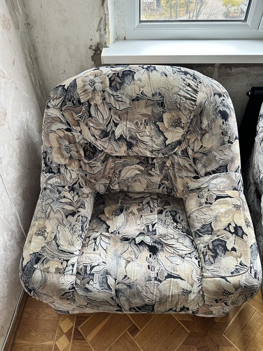 Продам диван с 2-мя креслами