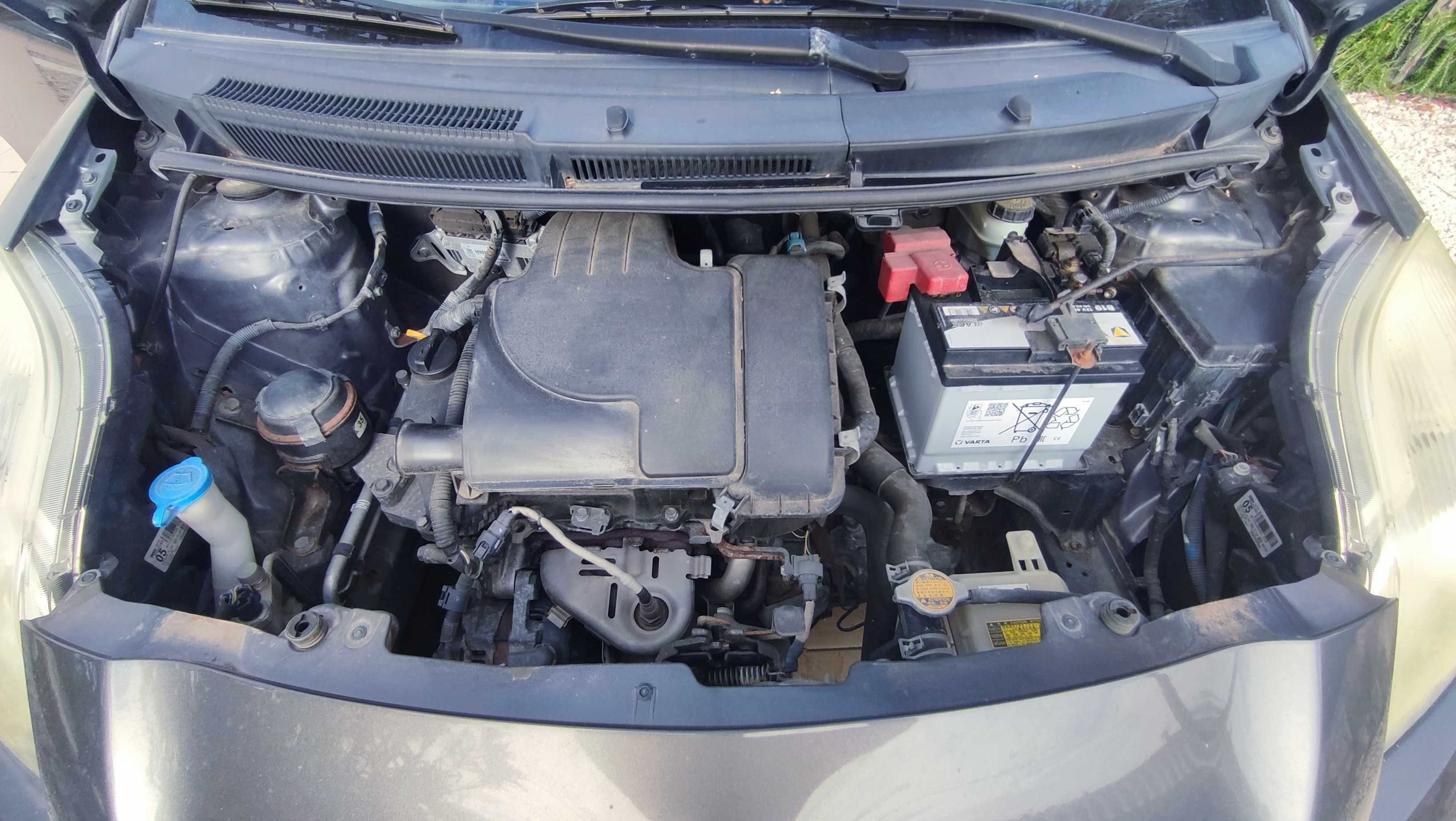 Toyota Yaris 1.0 VVT-i AC  12/2009 somente 82000km