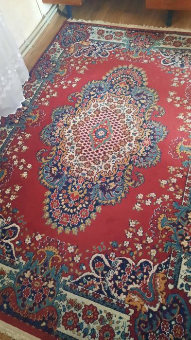 Ковёр палас покрытие.