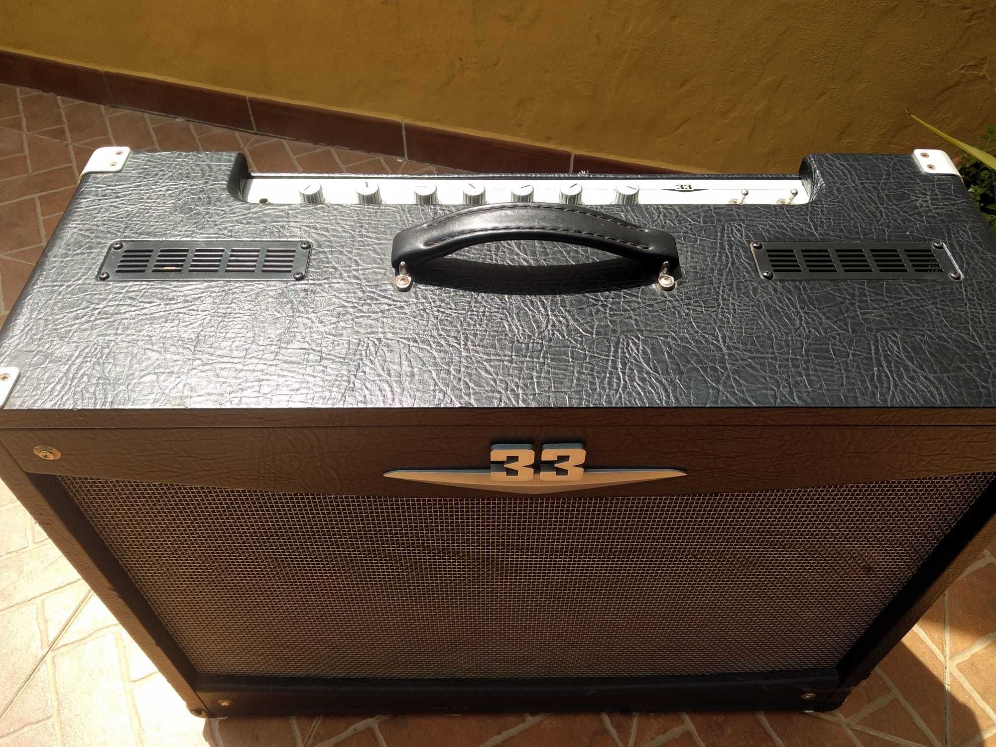 Amplificador Crate V33 2x12" Guitar Combo