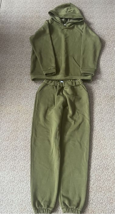 Костюм утеплений жіночий новий.