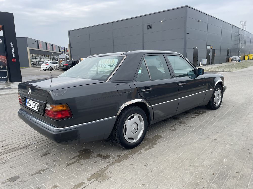 MERCEDES W124 250D 2.5 DIESEL (90KM) 1993r