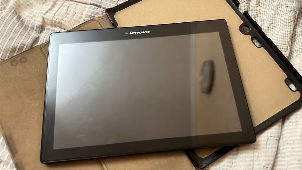 Планшет Lenovo Tab 2 A10-70L 16Gb LTE