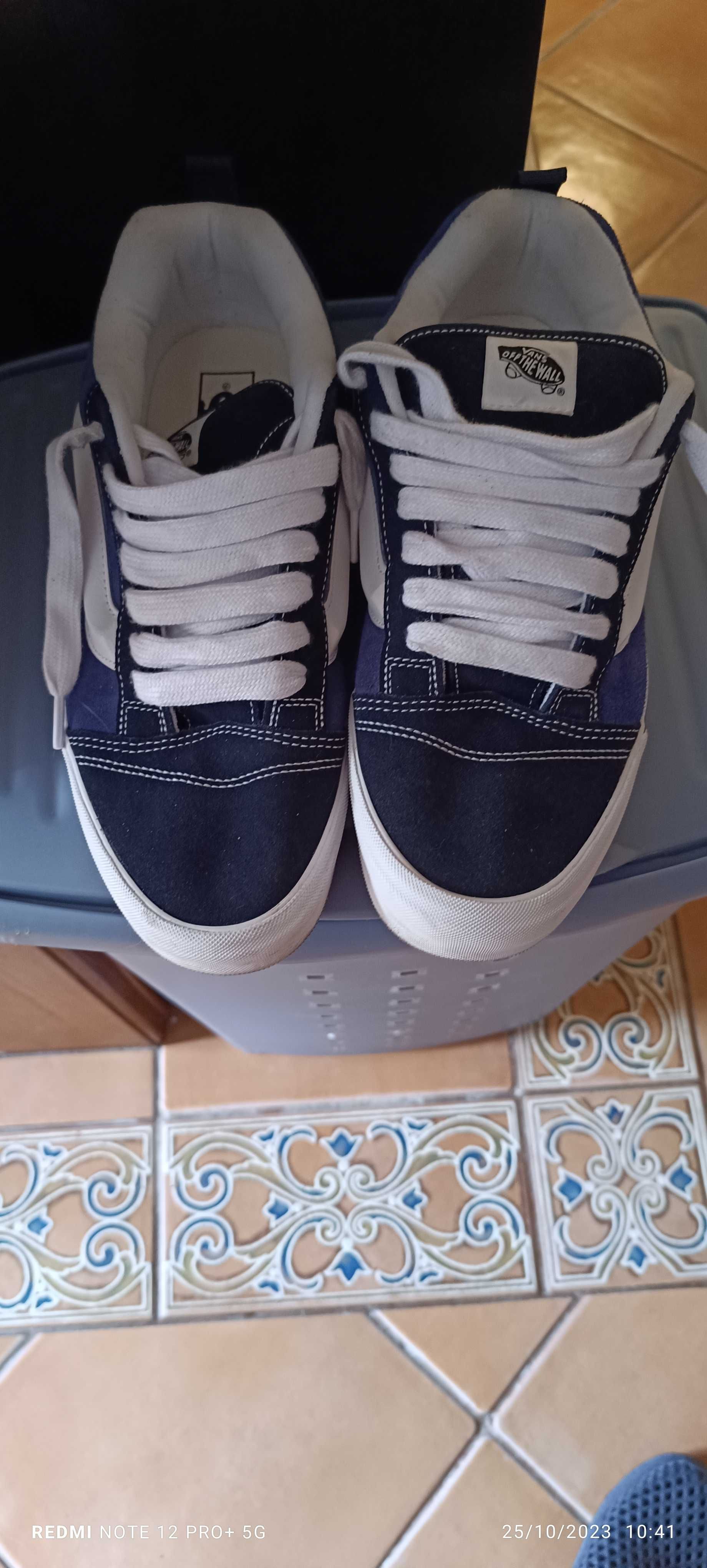 Vans old skool novas