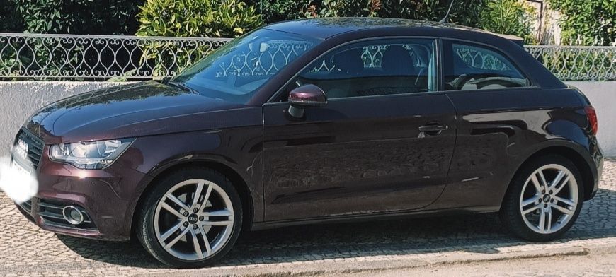Audi A1  3 portas. 2012.