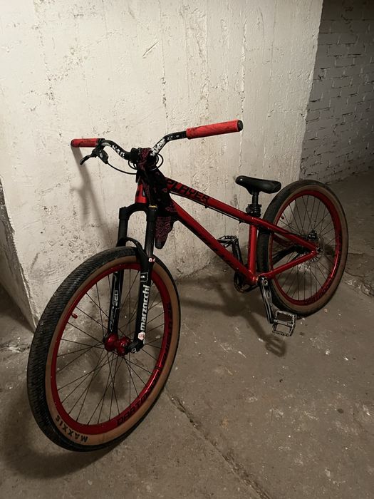 Dartmoor two6player rower do skakania dirt