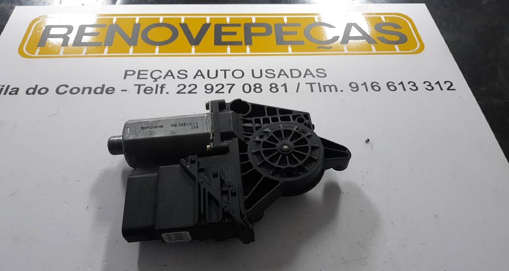 Motor vidro trás esquerdo VOLKSWAGEN Passat (3B3)