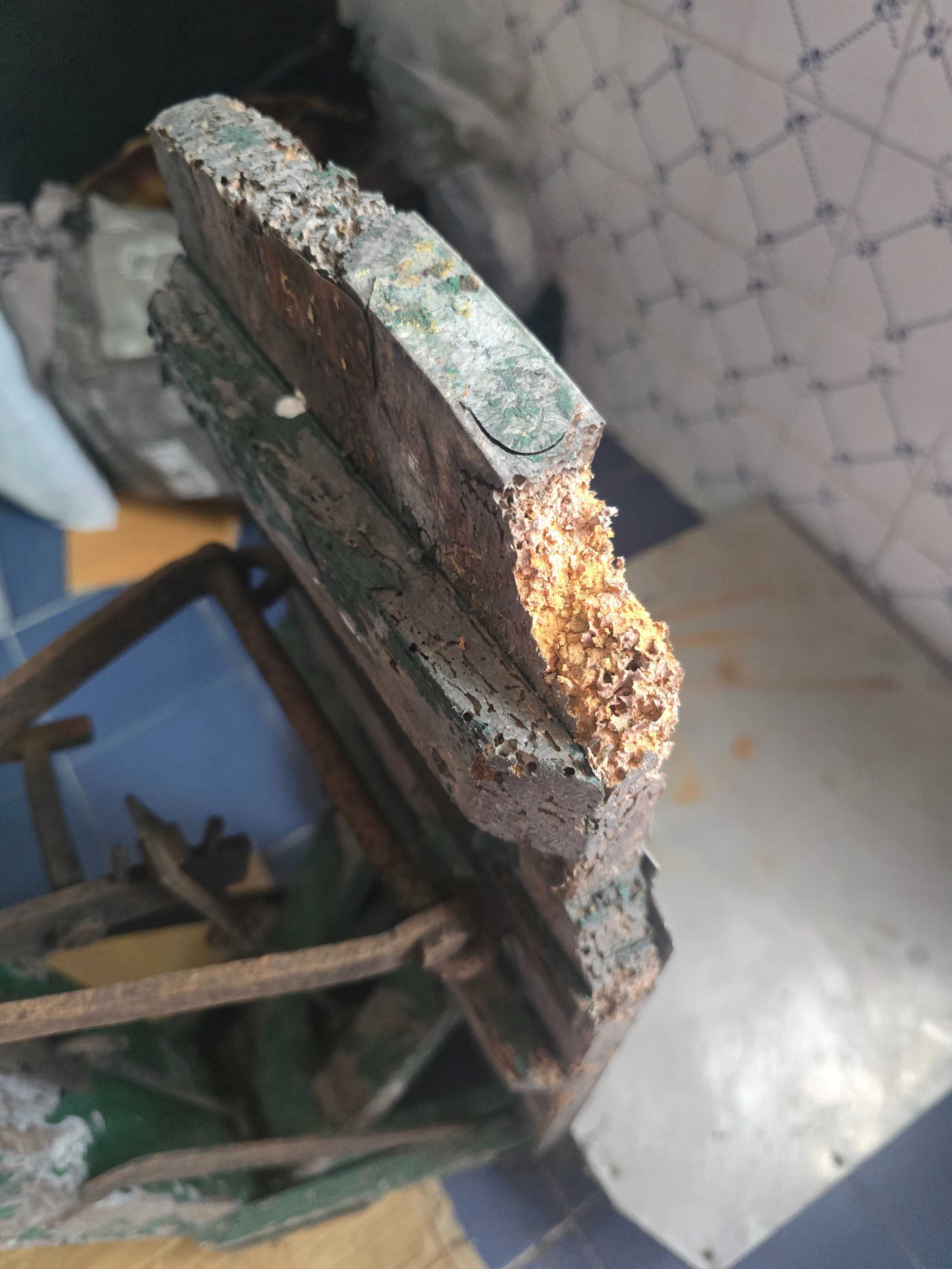 Balança decimal muito antiga para restauro