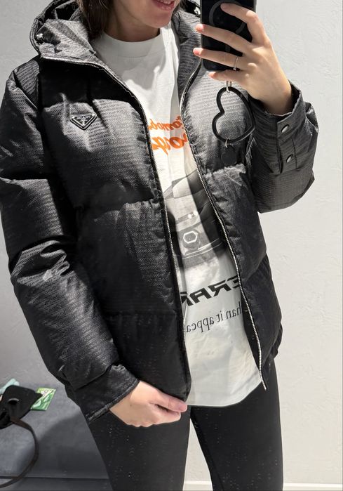 Куртка prada натуральный пух пуховик