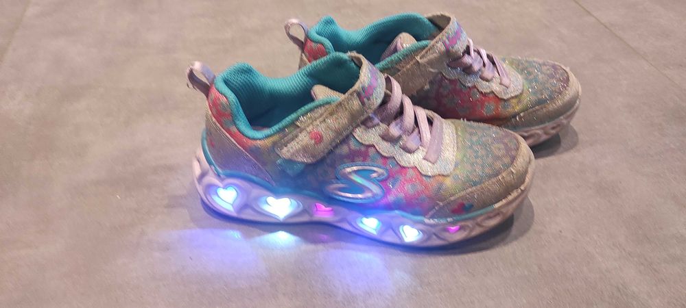 Buty sportowe dziewczęce Skechers świecące rozm. 31
