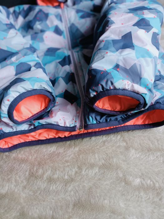 Продам зимову куртку на дівчинку